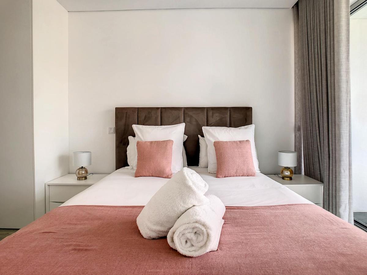 Uptown Apartment By Lovelystay ฟุงชาล ภายนอก รูปภาพ